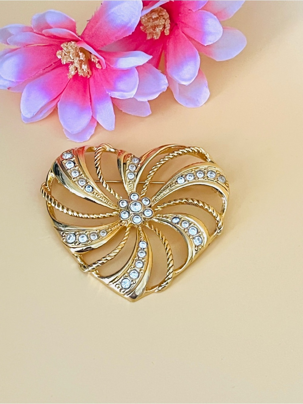 Vintage Avon Gold Heart Brooch with Crystals